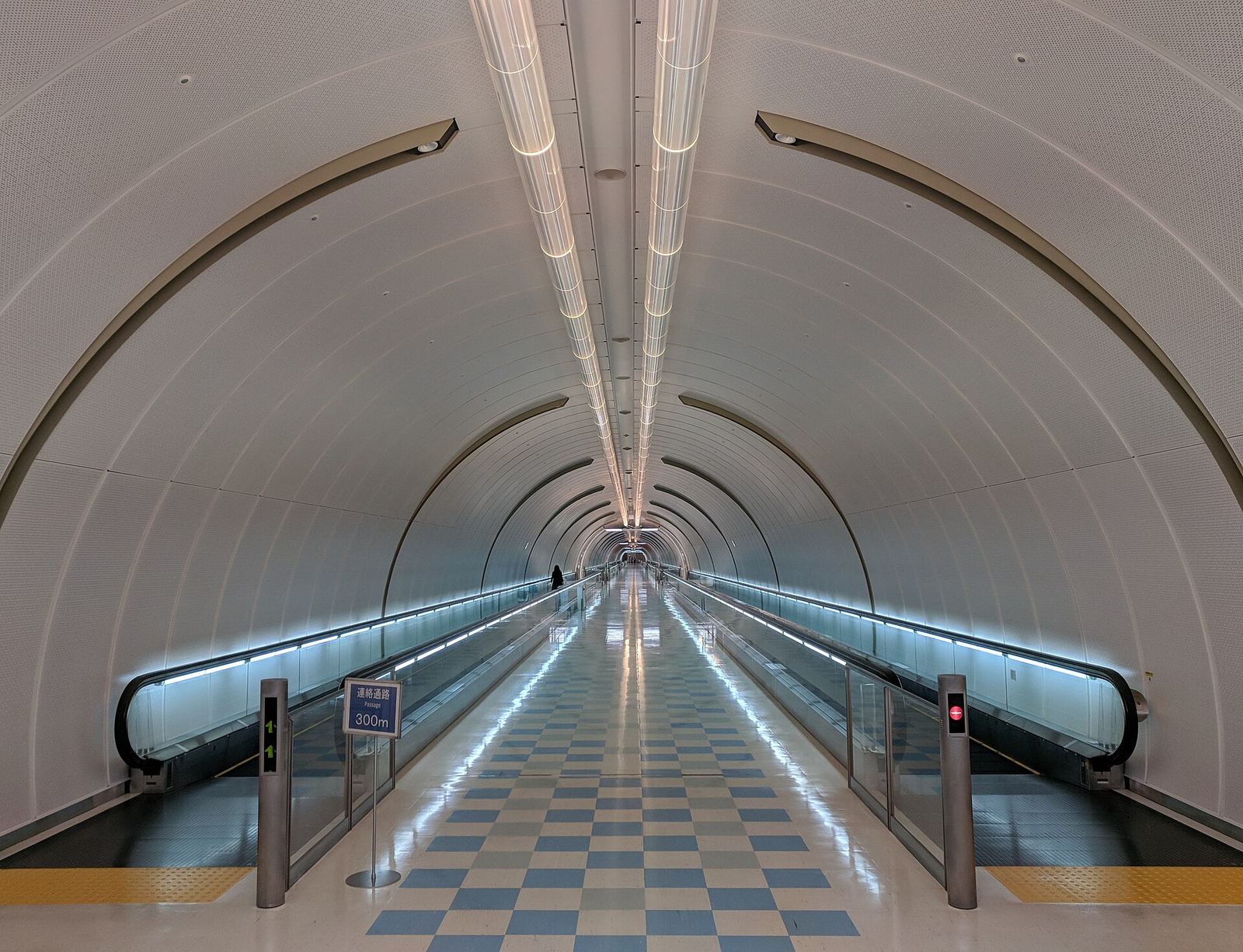 © Grendelkhan / CC BY-SA 4.0 预订须知